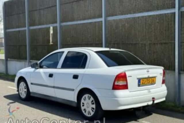 Opel Astra (1999) thumbnail 6