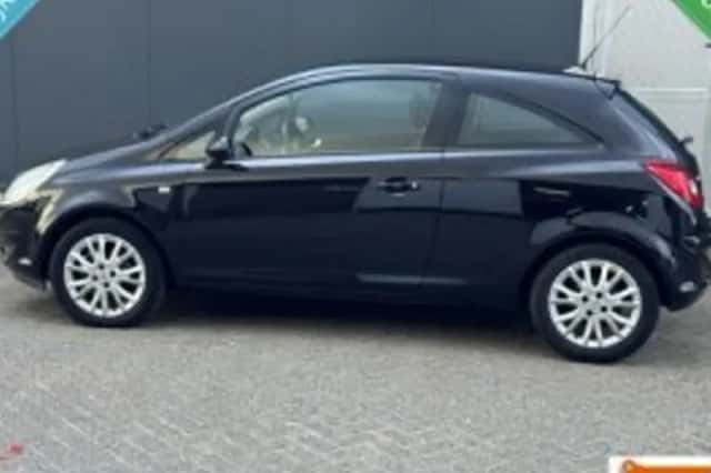 Opel Corsa (2008) thumbnail 3