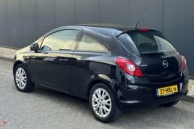 Opel Corsa (2008) thumbnail 5