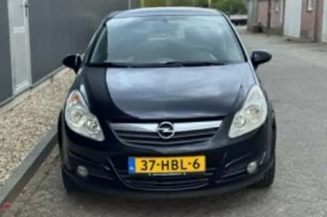 Opel Corsa (2008) thumbnail 6