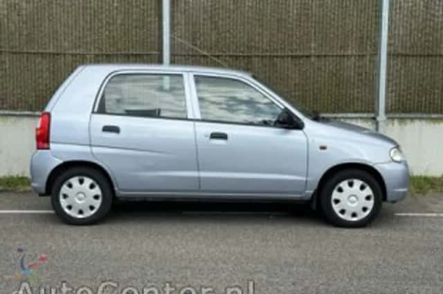 Suzuki Alto (2002) thumbnail 6
