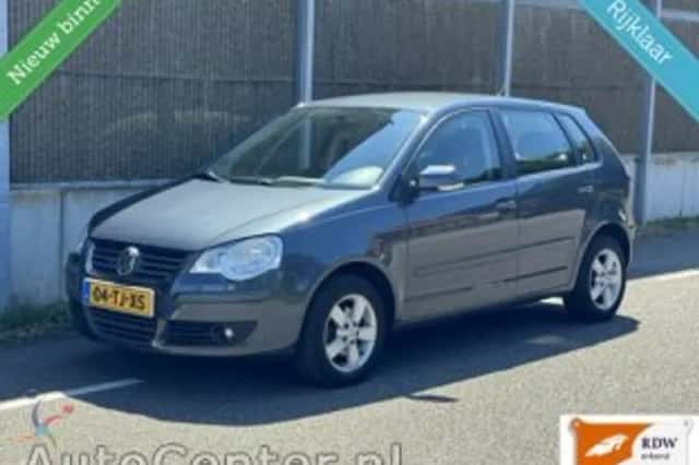 Volkswagen Polo (2006) thumbnail 1