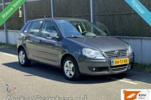 Volkswagen Polo (2006) thumbnail 2