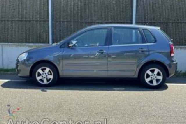 Volkswagen Polo (2006) thumbnail 5