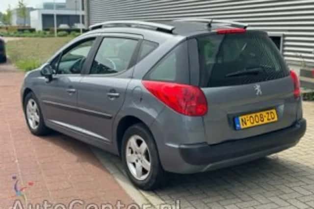 Peugeot 207 (2011) thumbnail 4