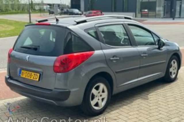 Peugeot 207 (2011) thumbnail 5
