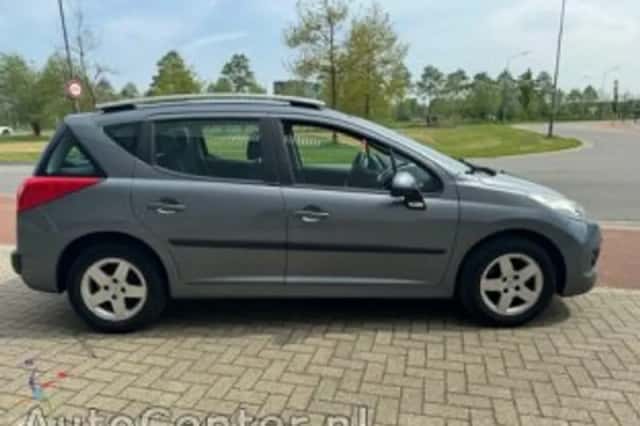 Peugeot 207 (2011) thumbnail 6