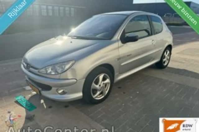 Peugeot 206 (2004) thumbnail 2