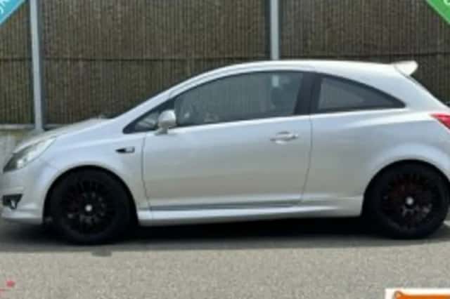 Opel Corsa (2008) thumbnail 3