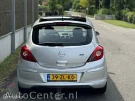 Opel Corsa (2008) thumbnail 7