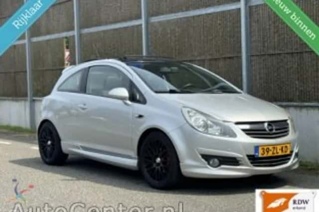 Opel Corsa (2008) thumbnail 2