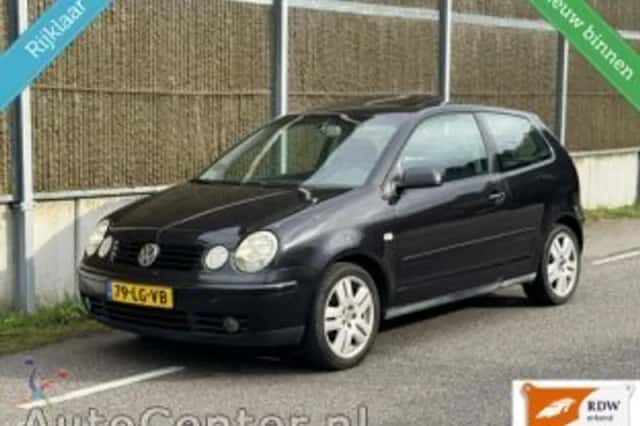 Volkswagen Polo (2003) thumbnail 2