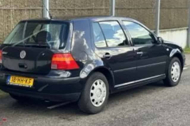 Volkswagen Golf (2001) thumbnail 4