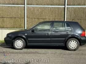 Volkswagen Golf (2001) thumbnail 6