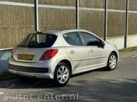 Peugeot 207 (2008) thumbnail 5