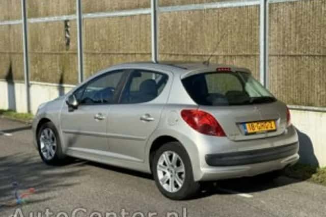 Peugeot 207 (2008) thumbnail 4