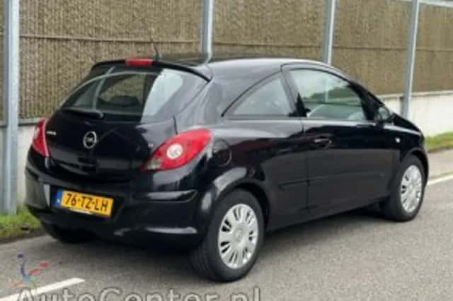 Opel Corsa (2007) thumbnail 4