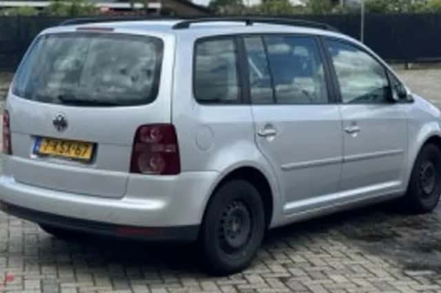 Volkswagen Touran (2008) thumbnail 4