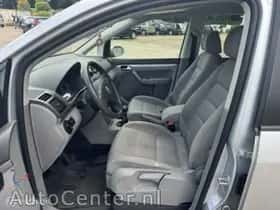 Volkswagen Touran (2008) thumbnail 7