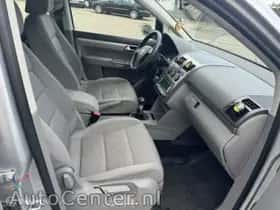 Volkswagen Touran (2008) thumbnail 8
