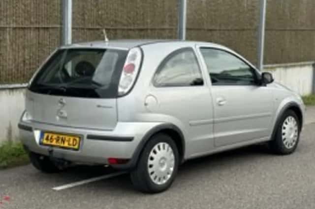 Opel Corsa (2005) thumbnail 4