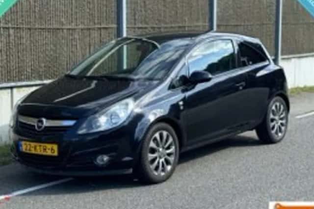 Opel Corsa (2010) thumbnail 1