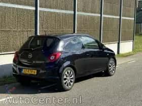 Opel Corsa (2010) thumbnail 5