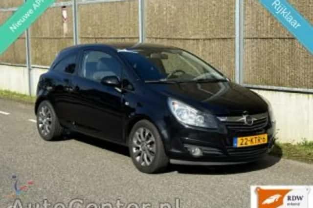Opel Corsa (2010) thumbnail 2