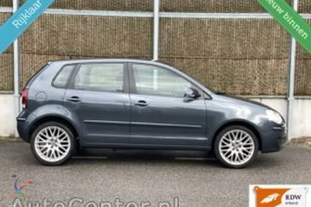 Volkswagen Polo (2006) thumbnail 3
