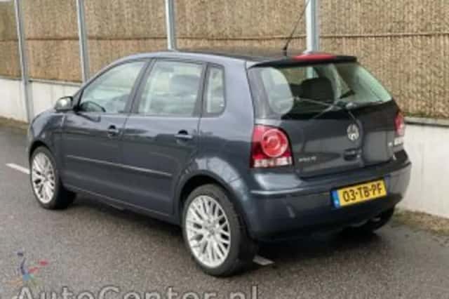 Volkswagen Polo (2006) thumbnail 5