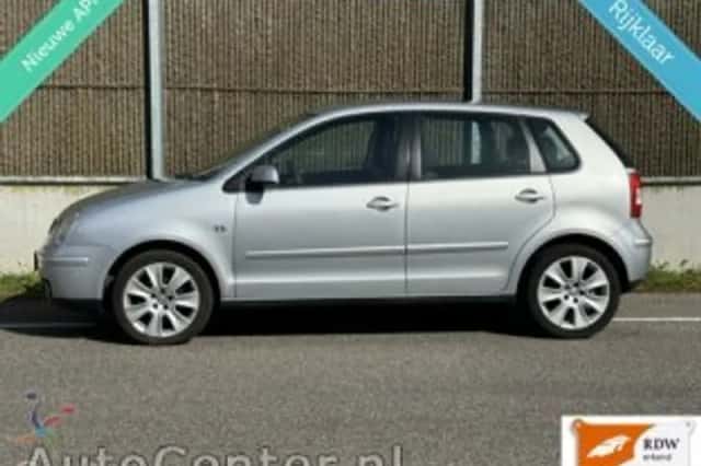 Volkswagen Polo (2003) thumbnail 3