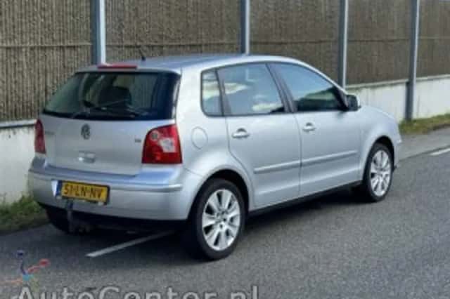 Volkswagen Polo (2003) thumbnail 5