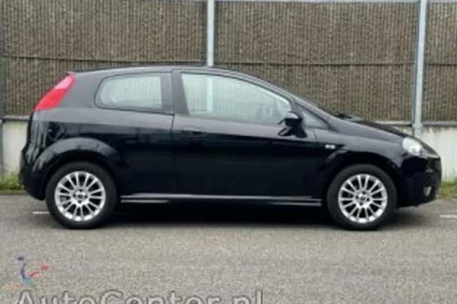 Fiat Grande Punto (2009) thumbnail 6