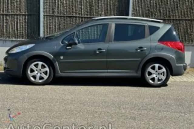 Peugeot 207 (2008) thumbnail 6