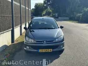 Peugeot 206 (2008) thumbnail 7