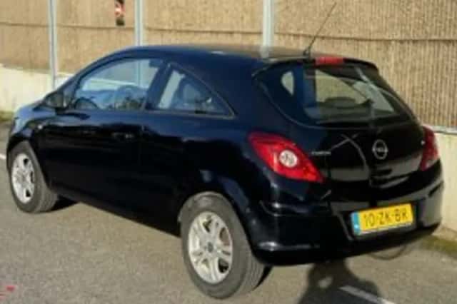 Opel Corsa (2008) thumbnail 5