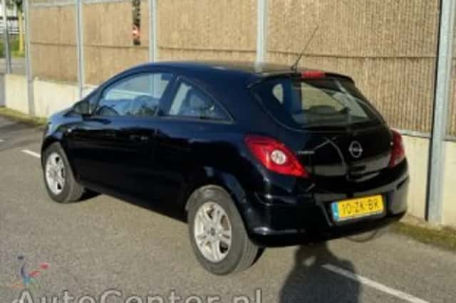 Opel Corsa (2008) thumbnail 5