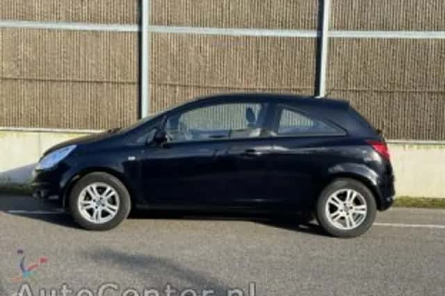 Opel Corsa (2008) thumbnail 6