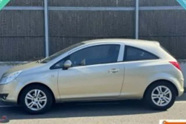 Opel Corsa (2009) thumbnail 3