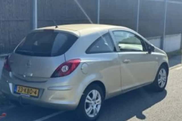 Opel Corsa (2009) thumbnail 4