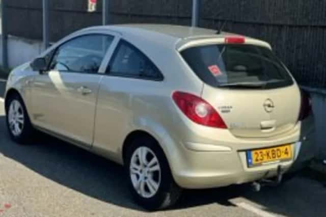 Opel Corsa (2009) thumbnail 5