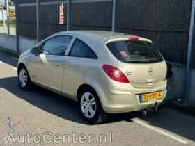 Opel Corsa (2009) thumbnail 5