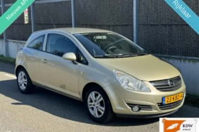 Opel Corsa (2009) thumbnail 1