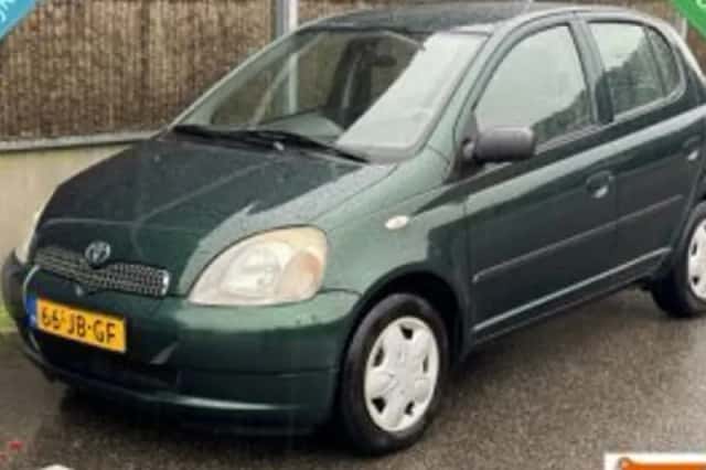Toyota Yaris (2002) thumbnail 1