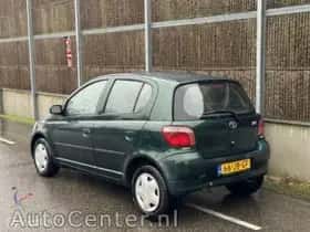 Toyota Yaris (2002) thumbnail 5