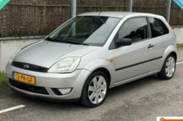 Ford Fiesta (2004) thumbnail 1