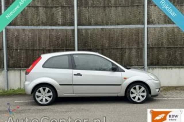 Ford Fiesta (2004) thumbnail 3