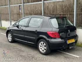 Peugeot 307 (2004) thumbnail 4