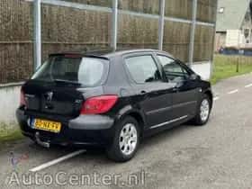 Peugeot 307 (2004) thumbnail 5