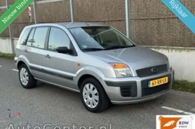 Ford Fusion (2007) thumbnail 2